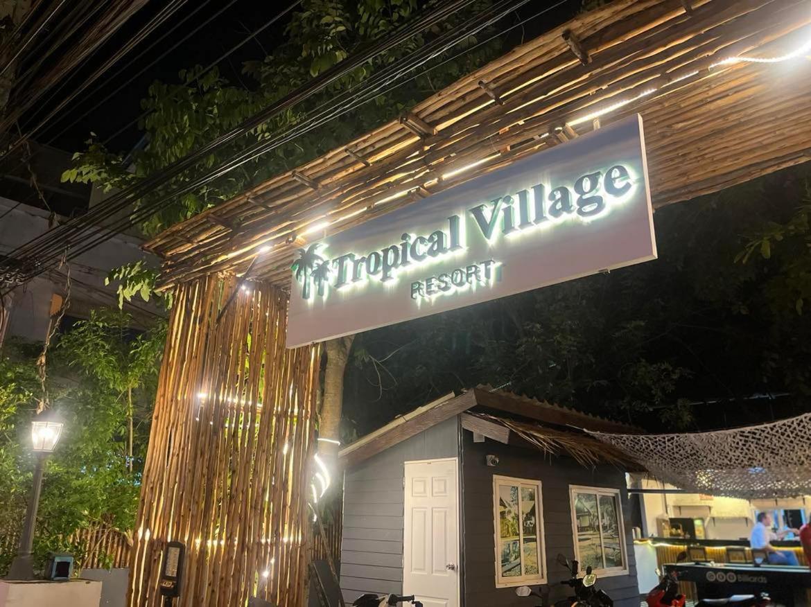 Resort Tropical Village *
